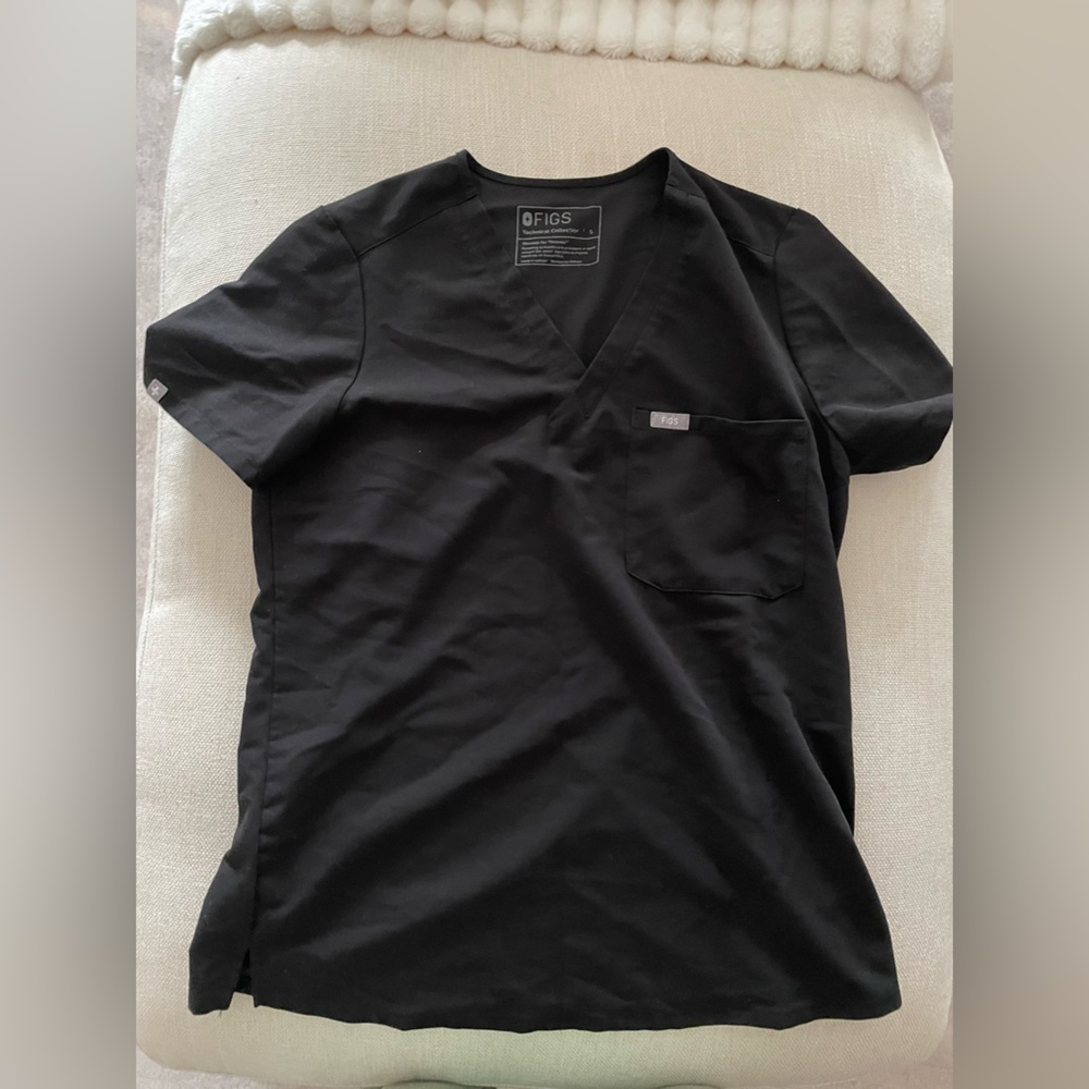 Like new scrub top